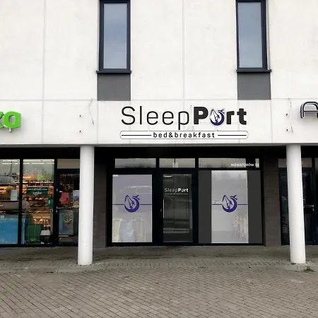 Sleep Port - Bezplatny Parking Bed & Breakfast 3*