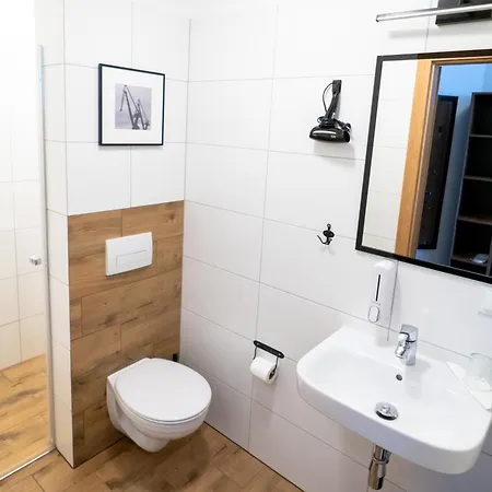 Sleep Port - Bezplatny Parking