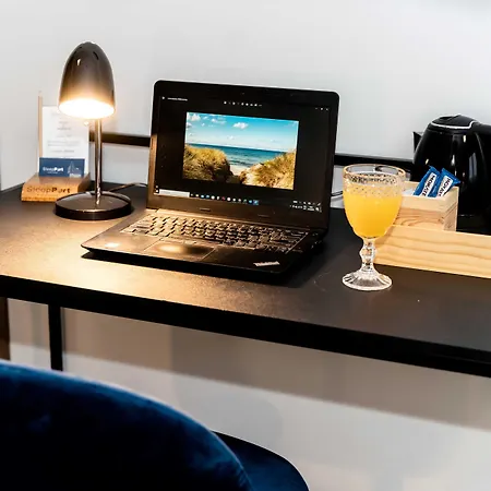 Sleep Port - Bezplatny Parking Oda ve Kahvaltı Gdansk