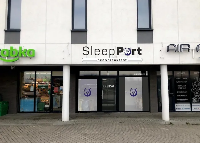 Sleep Port - Bezplatny Parking Alojamento de Acomodação e Pequeno-almoço 4*