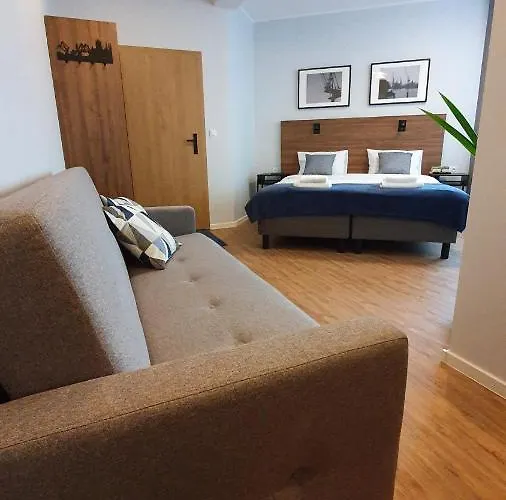 Alojamento de Acomodação e Pequeno-almoço Sleep Port - Bezplatny Parking