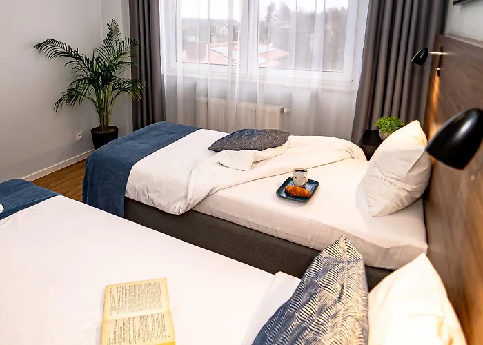 Sleep Port - Bezplatny Parking Bed & Breakfast 4*