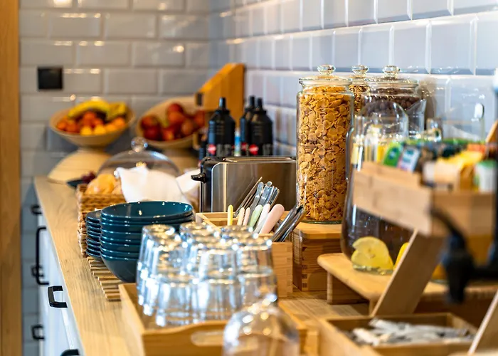 Bed & Breakfast Sleep Port - Bezplatny Parking 4*