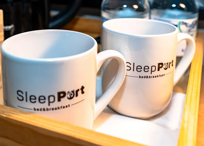 Sleep Port - Bezplatny Parking 4*