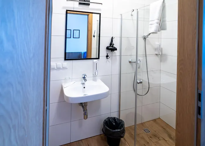 Alojamento de Acomodação e Pequeno-almoço Sleep Port - Bezplatny Parking